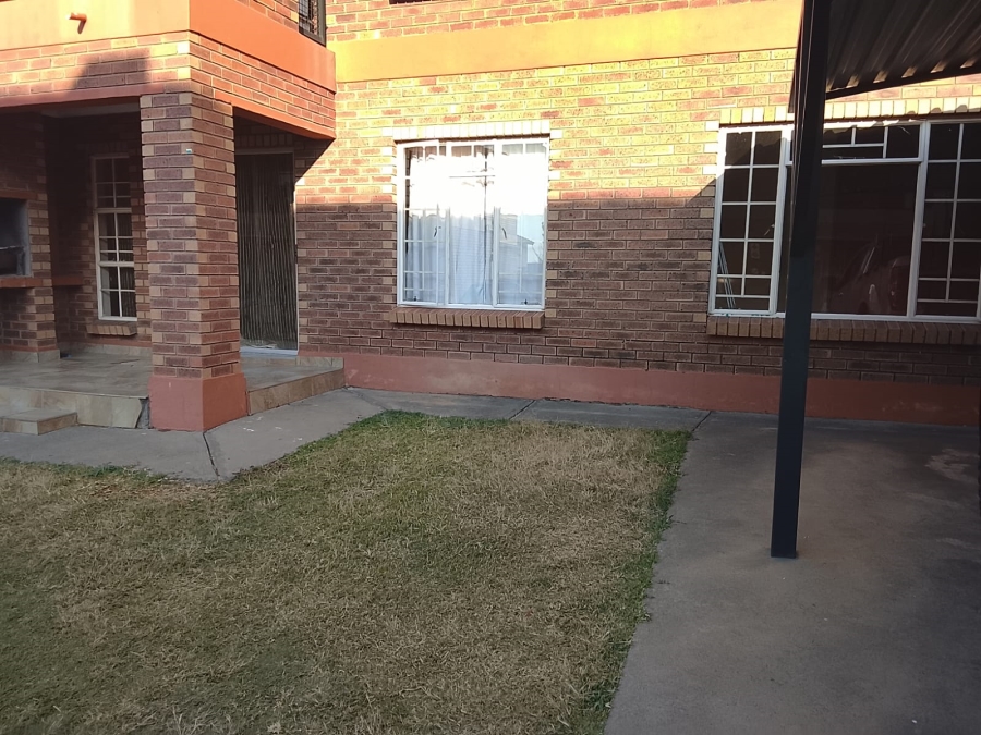 3 Bedroom Property for Sale in Waterval East North West